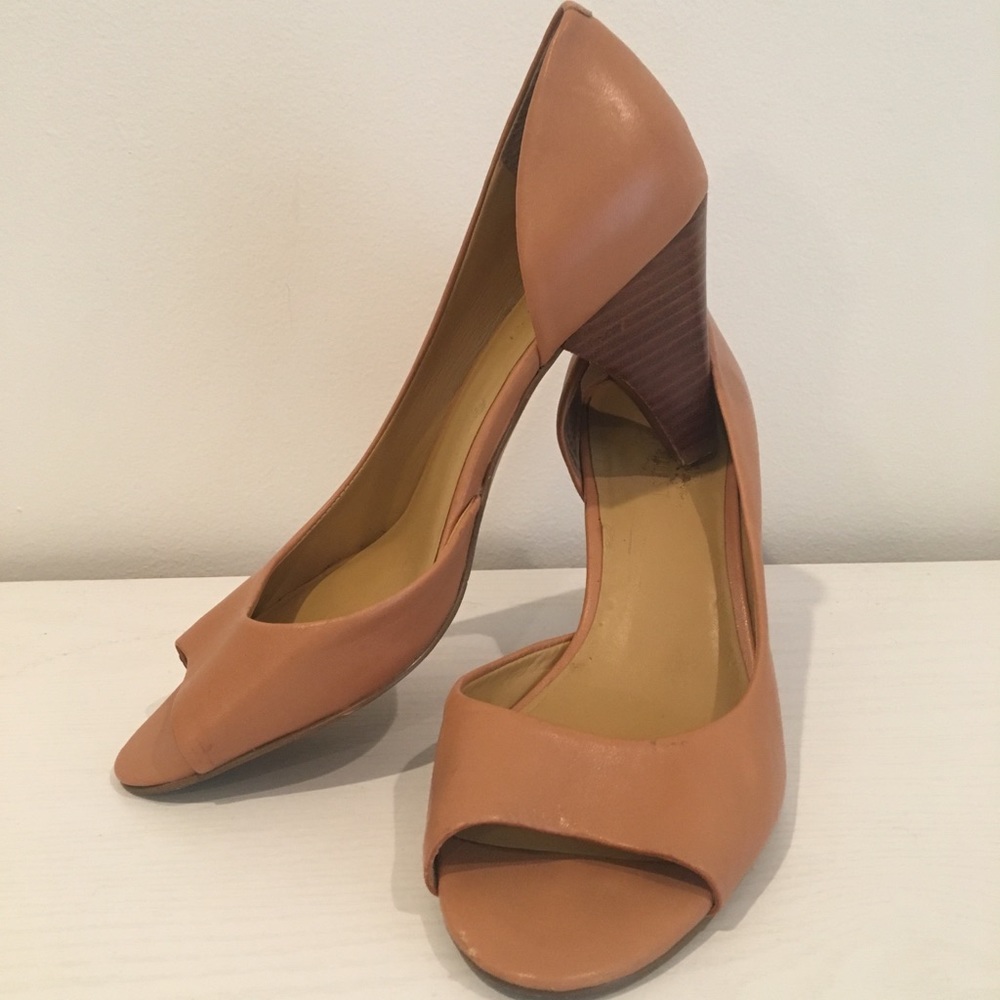 Nine West Mustard Yellow Heels (6.5)